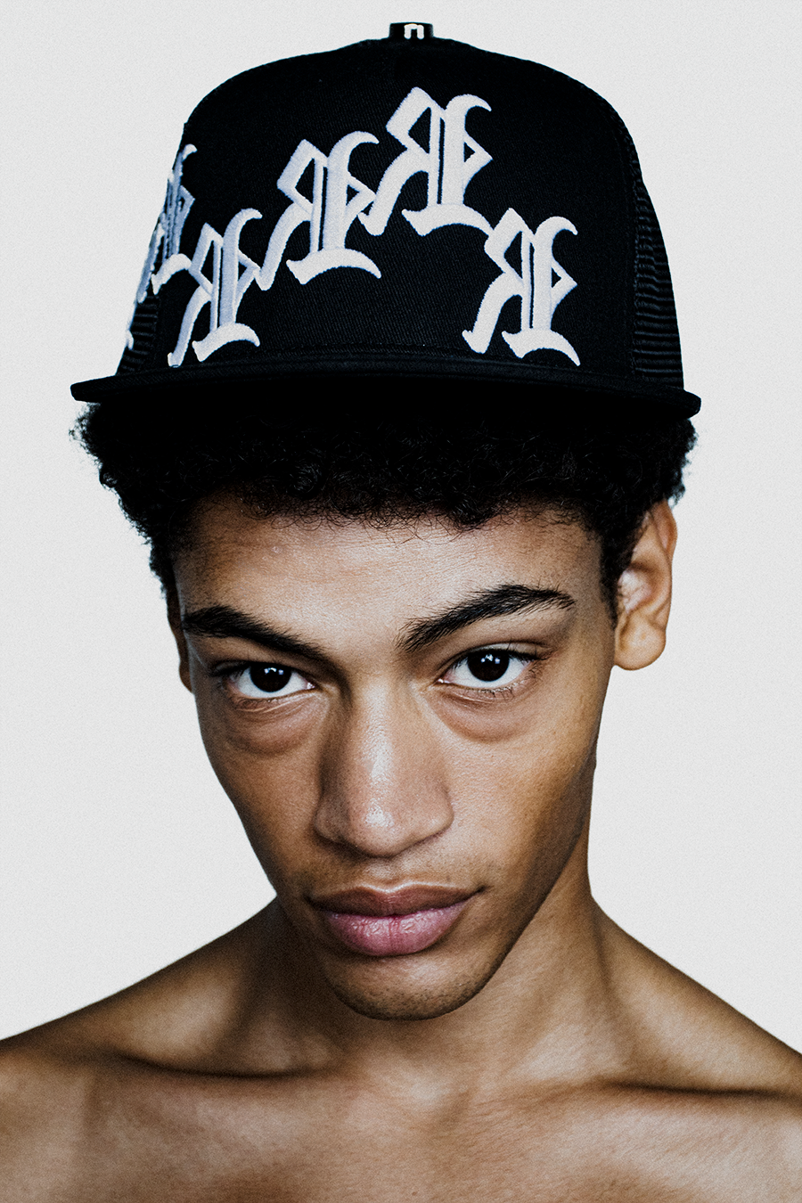 SIGNATURE  "RRR" HAT